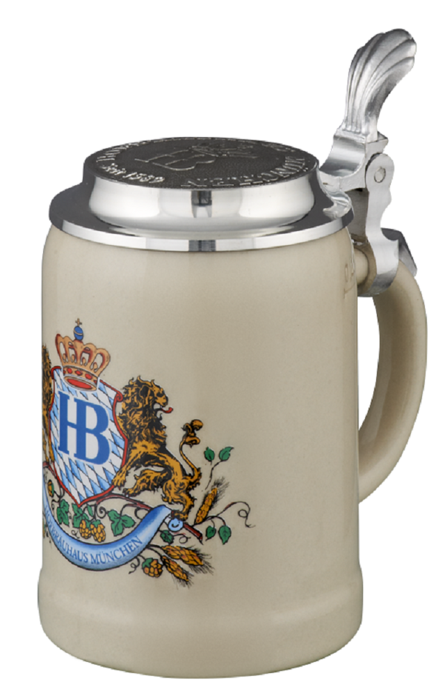 Hofbräuhaus Steinkrug 0,25 l mit Löwendekor, blau-weißem Rautenmuster und Zinndeckel mit Reliefprägung. Seitliche Ansicht 